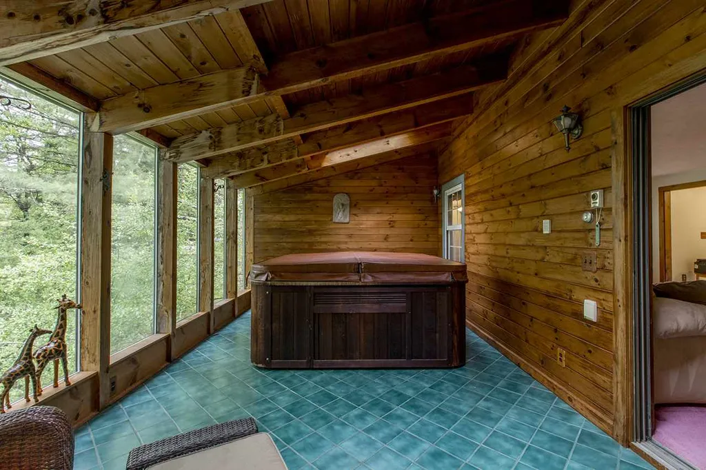 1 Meadowview Lane Stratham NH 03885