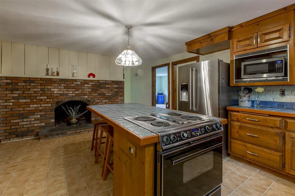 1 Meadowview Lane Stratham NH 03885
