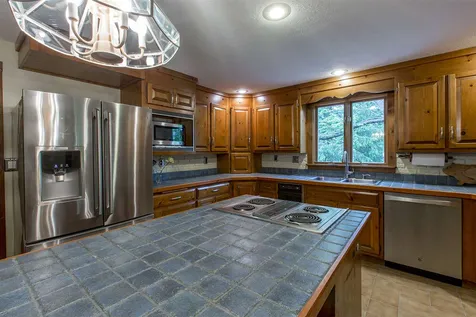 1 Meadowview Lane Stratham NH 03885