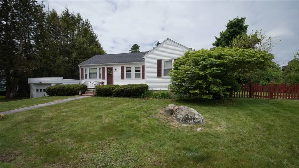 14 Rosewood Avenue Salem NH 03079