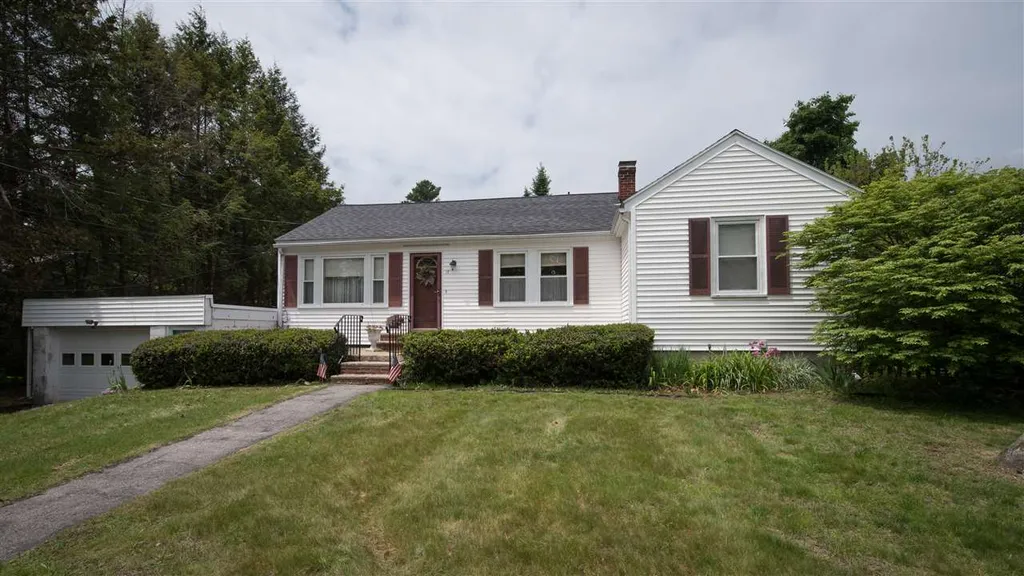 14 Rosewood Avenue Salem NH 03079