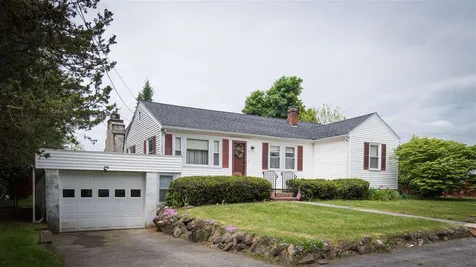 14 Rosewood Avenue Salem NH 03079