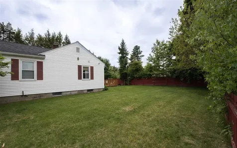 14 Rosewood Avenue Salem NH 03079