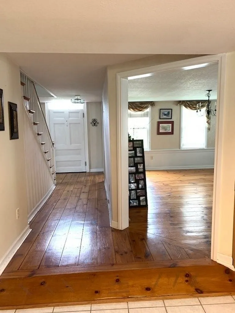 37 Mechanic Street Lancaster NH 03584