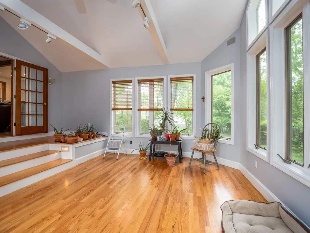 48 Hillside Drive Portsmouth NH 03801