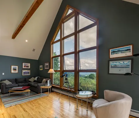 236 Old Farm Road Pomfret VT 05053