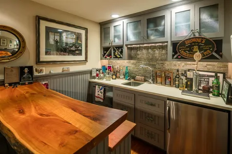 236 Old Farm Road Pomfret VT 05053