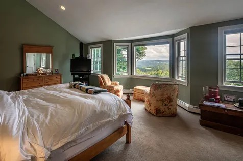 236 Old Farm Road Pomfret VT 05053