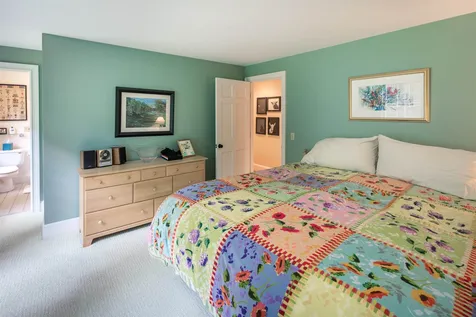 236 Old Farm Road Pomfret VT 05053