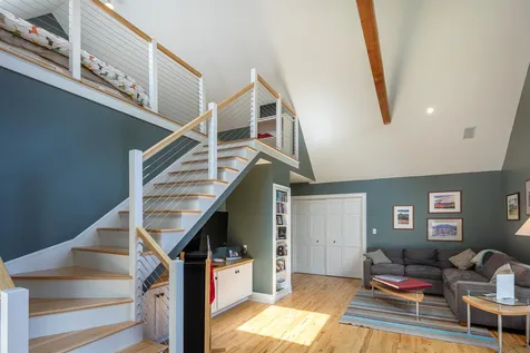 236 Old Farm Road Pomfret VT 05053
