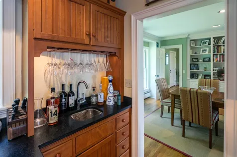 236 Old Farm Road Pomfret VT 05053