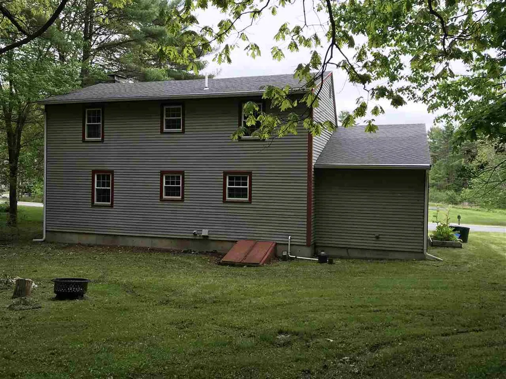 30 Beaver Dam Road South Berwick ME 03908