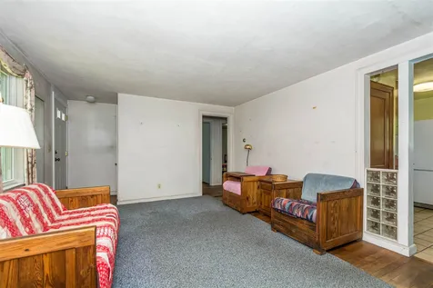 1 Reed Street Hudson NH 03051