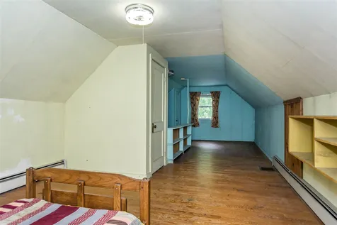 1 Reed Street Hudson NH 03051