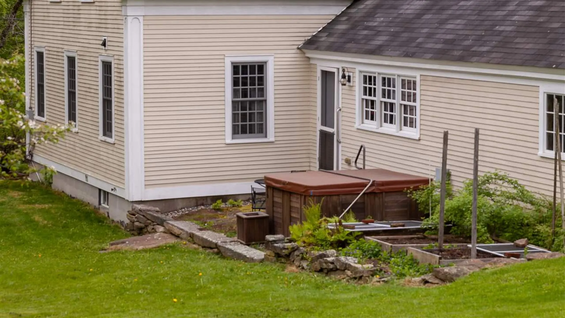 222 Hill Road Acworth NH 03601