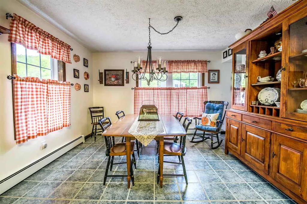 10 Sonya Road Milton VT 05468
