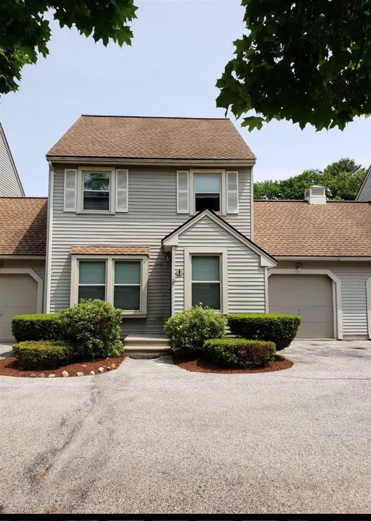 3 Larson Drive Hampstead NH 03841