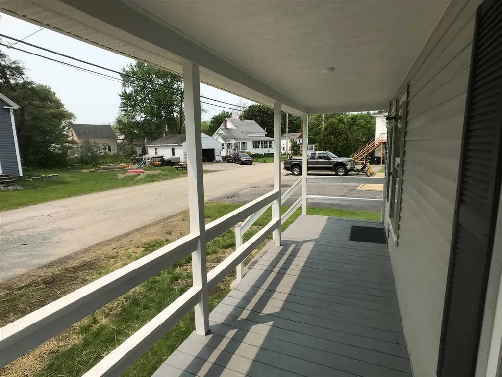 4 Down Street Somersworth NH 03878