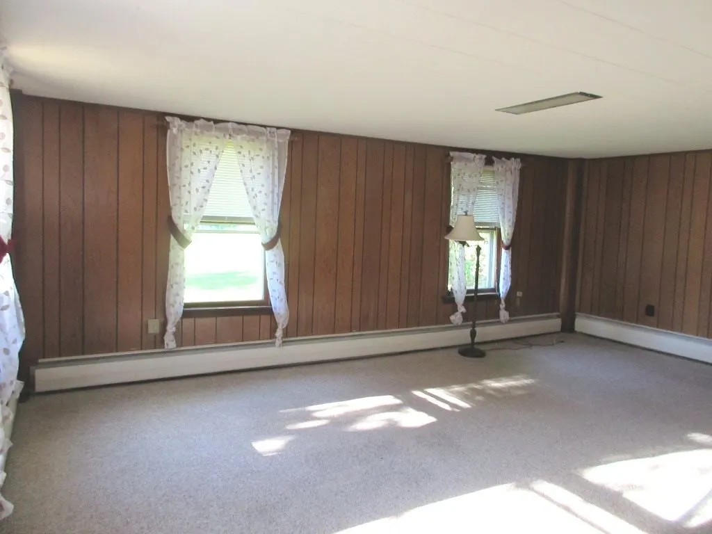 1405 Us Route 4 Danbury NH 03230