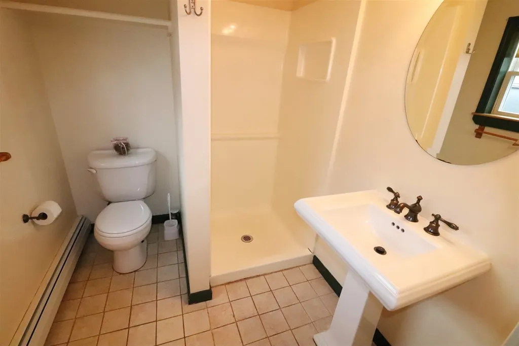 20 Maple Street Lincoln NH 03251
