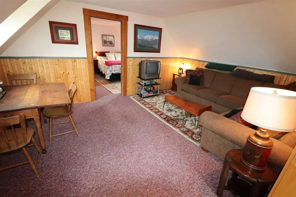 20 Maple Street Lincoln NH 03251