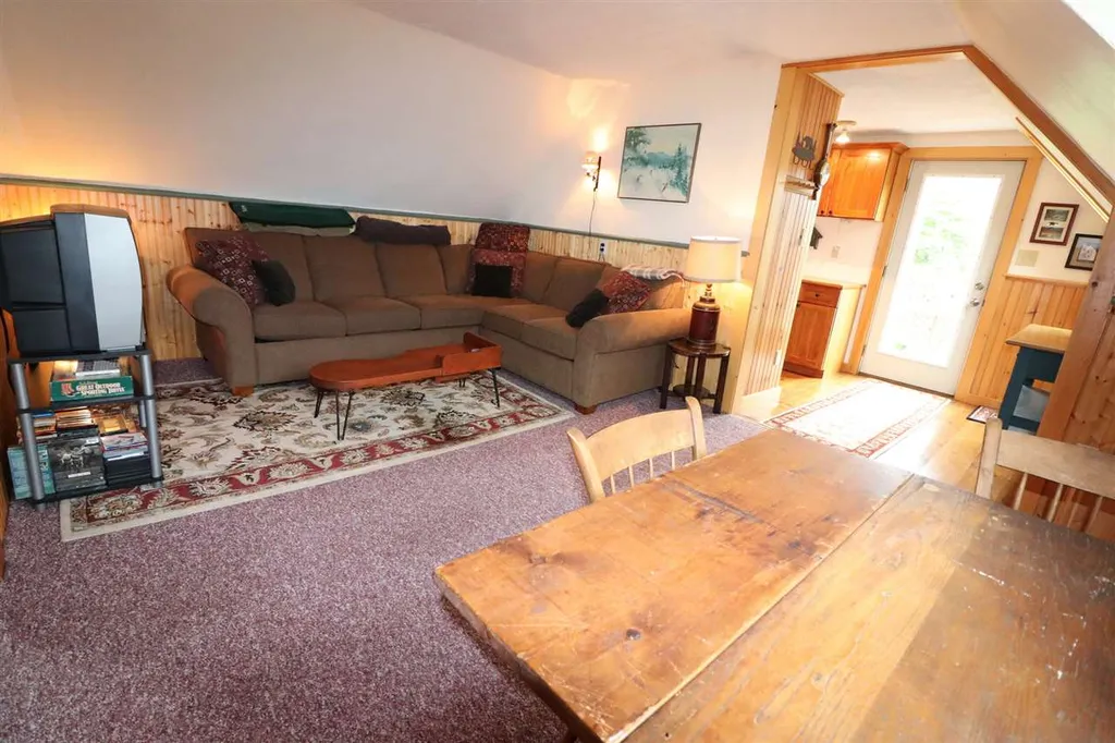 20 Maple Street Lincoln NH 03251