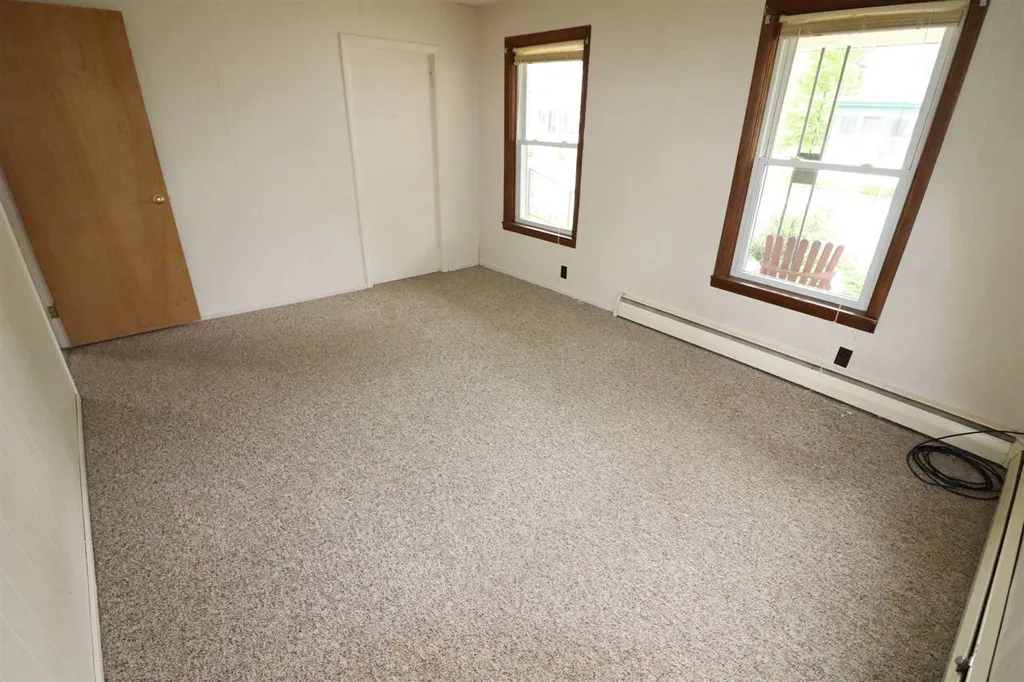 20 Maple Street Lincoln NH 03251
