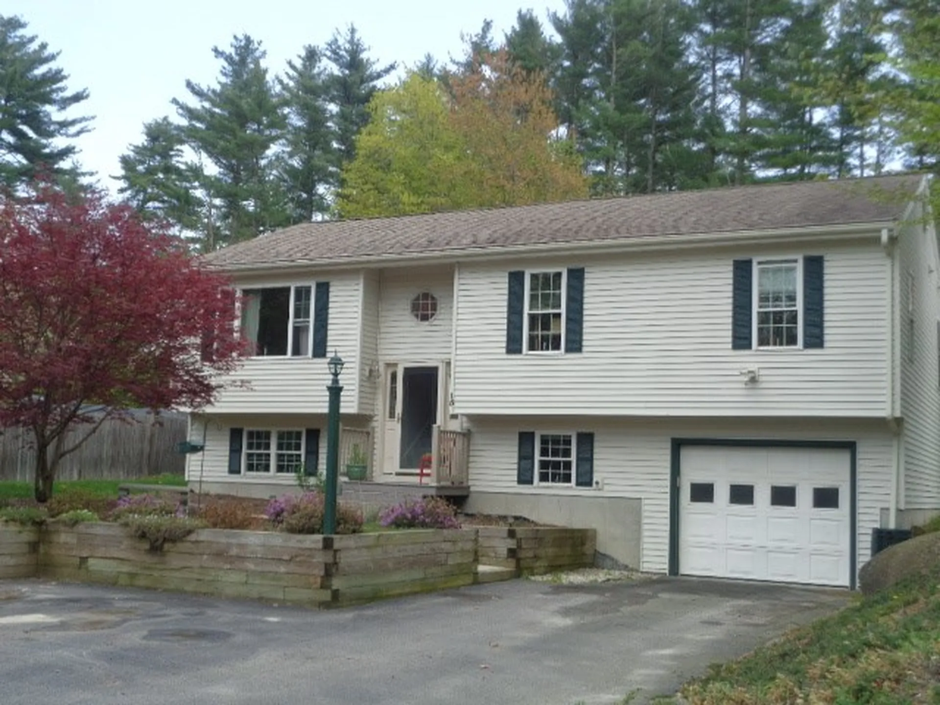 15 Melody Lane Hillsborough NH 03244