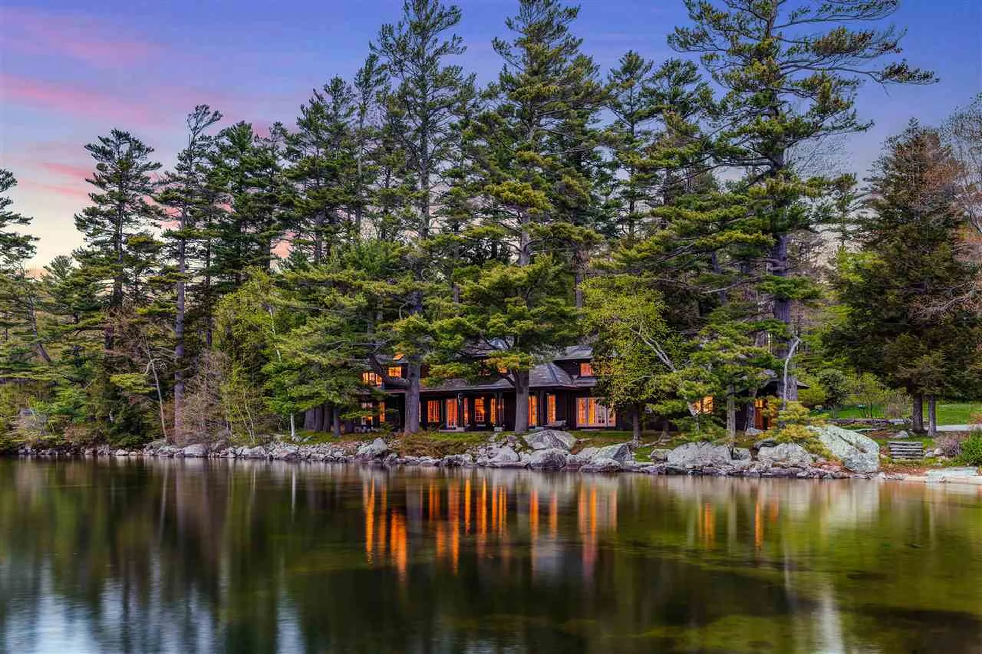 47 Sunset Shores Road New London NH 03257
