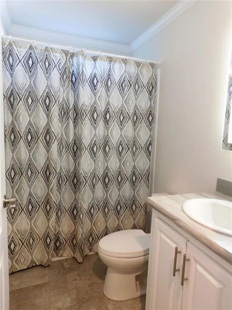 12 Sandpiper Path North Hampton NH 03862