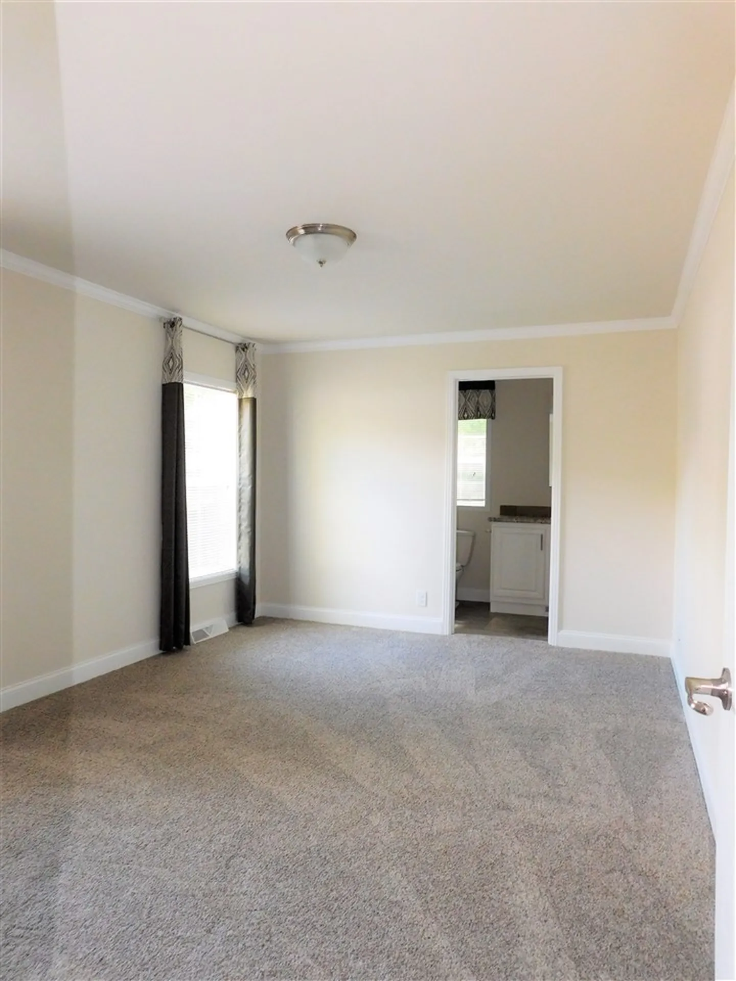 12 Sandpiper Path North Hampton NH 03862