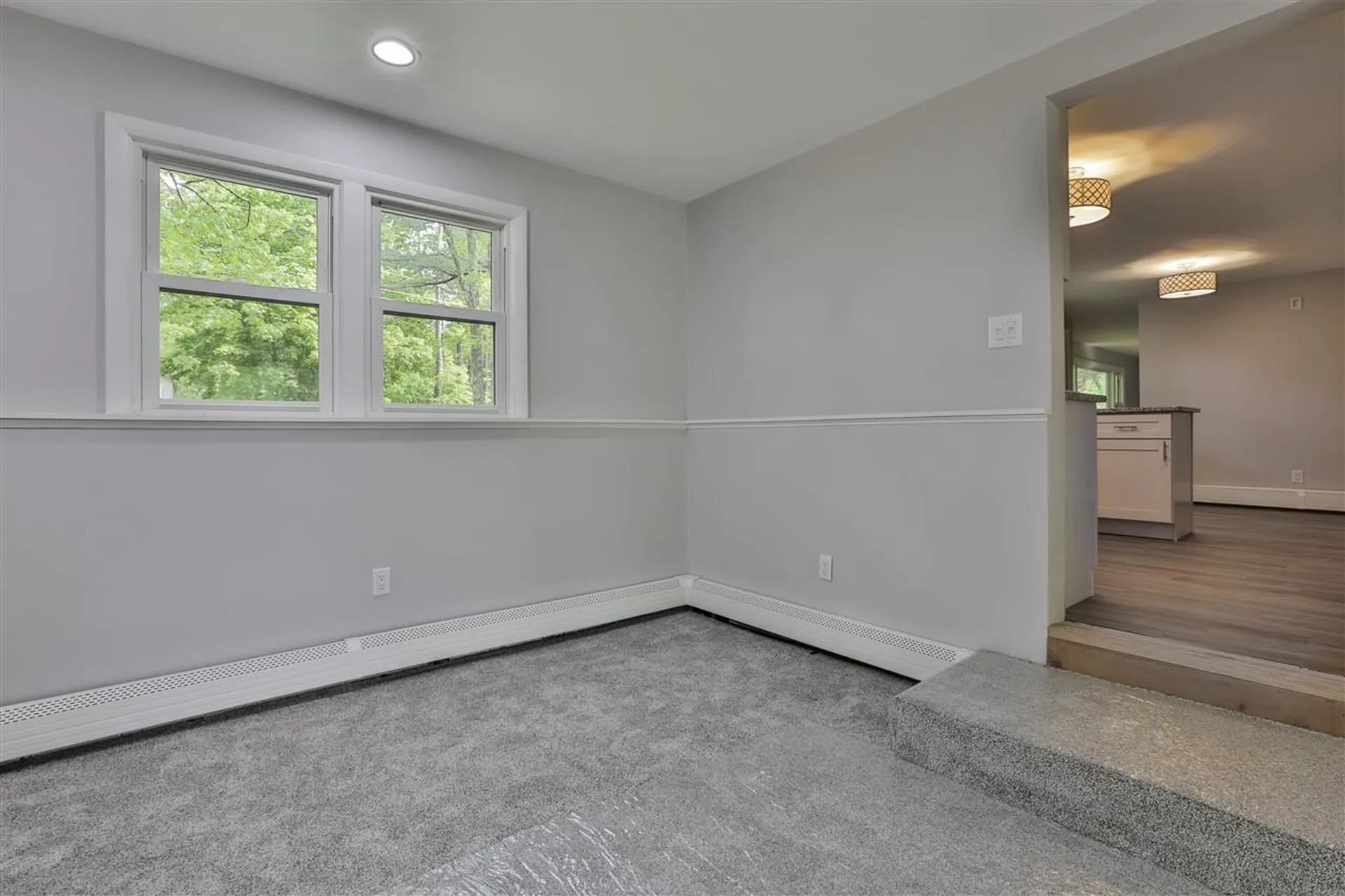 27 Berry Road Derry NH 03038