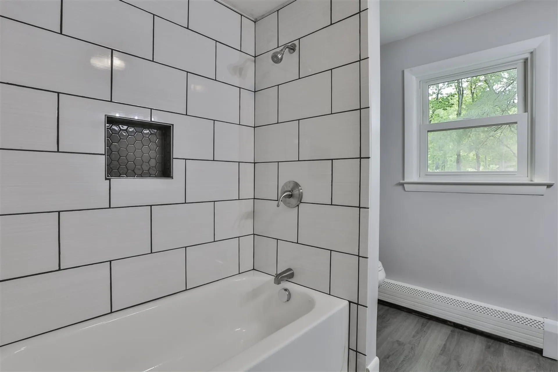 27 Berry Road Derry NH 03038