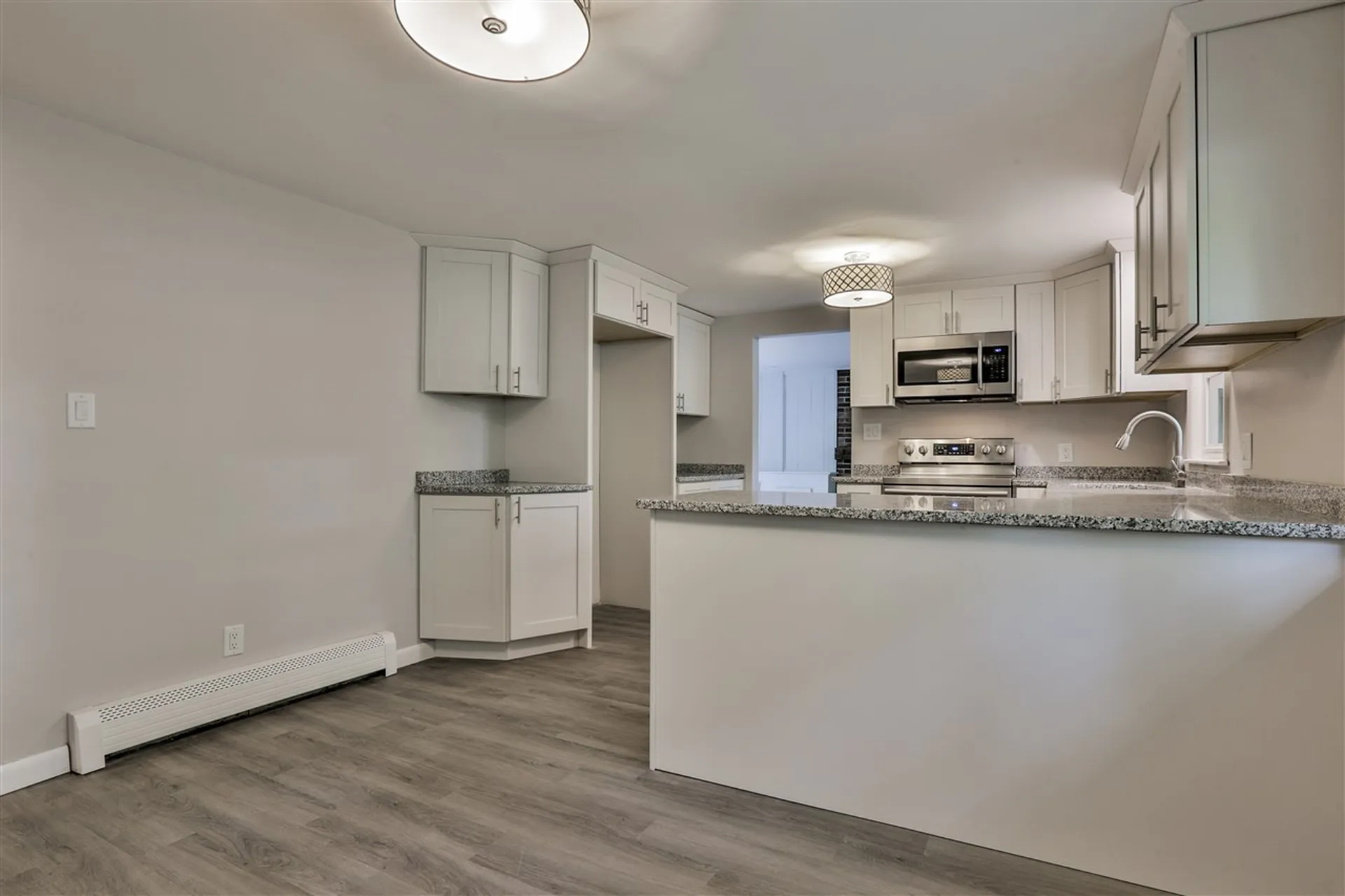 27 Berry Road Derry NH 03038