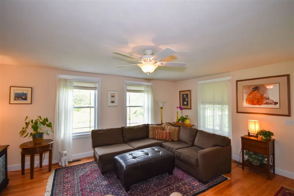1 Ross Road Rollinsford NH 03869