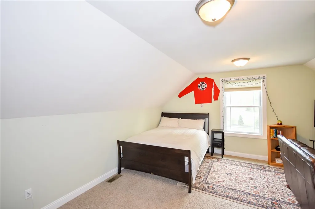 1 Ross Road Rollinsford NH 03869