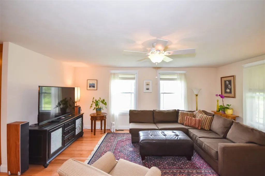 1 Ross Road Rollinsford NH 03869
