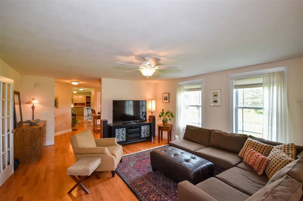 1 Ross Road Rollinsford NH 03869