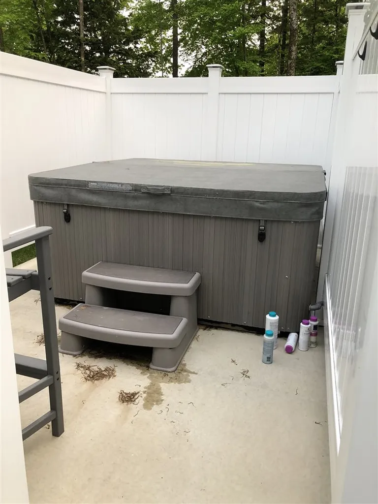 23 Deerfield Road Northwood NH 03261