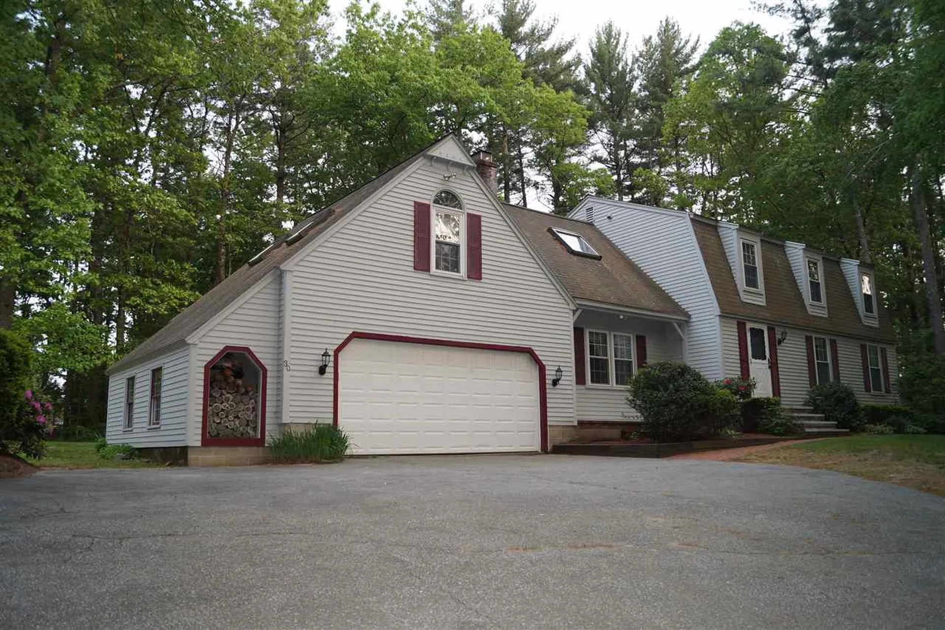 30 Sharon Road Windham NH 03087
