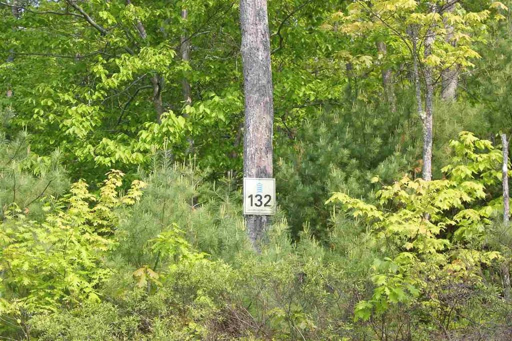 53 Commanders Helm Laconia NH 03246