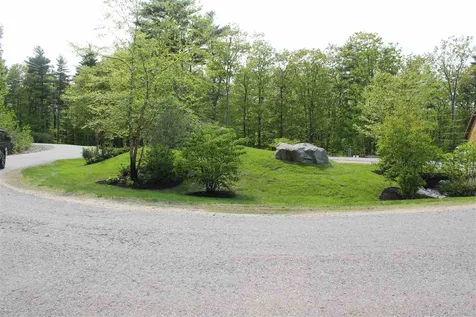 53 Commanders Helm Laconia NH 03246
