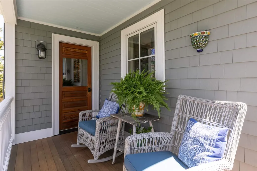 10 Fellows Court New Castle NH 03854