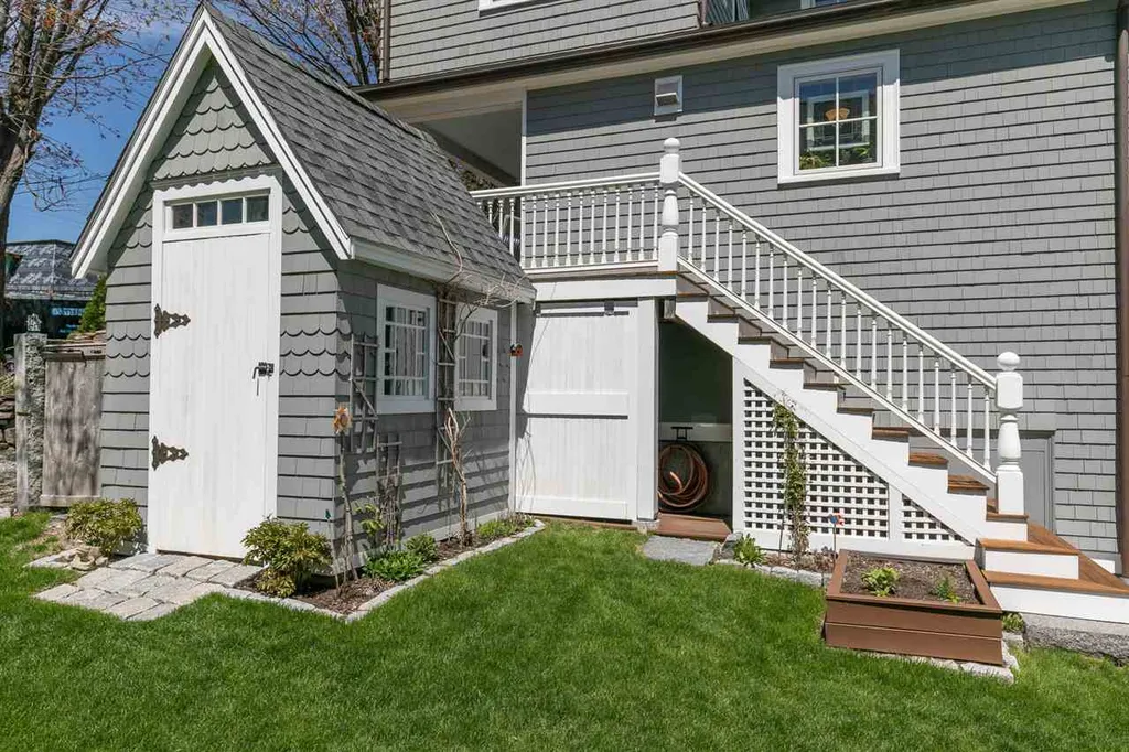 10 Fellows Court New Castle NH 03854