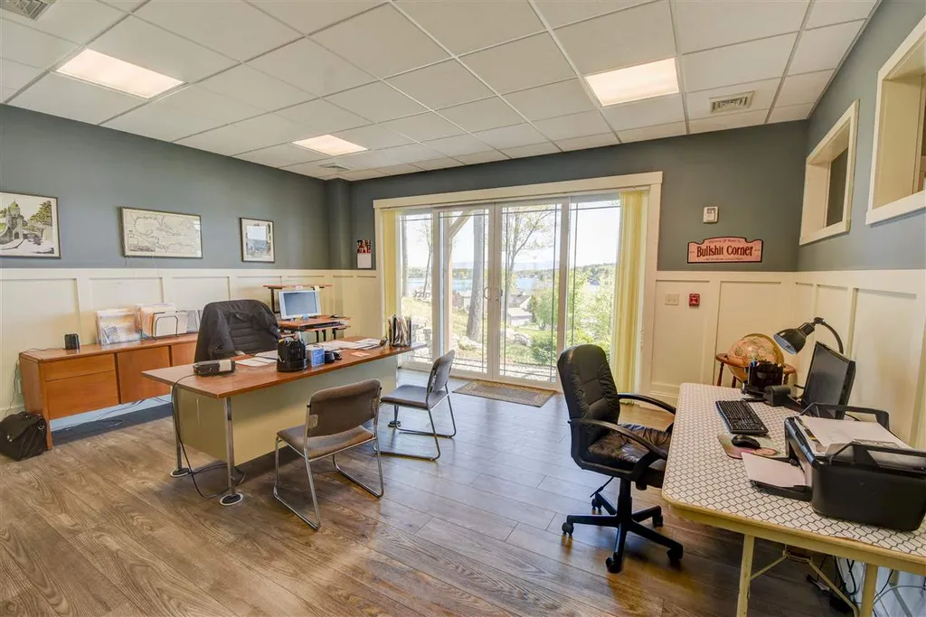 37 Deerfield Turn Laconia NH 03246