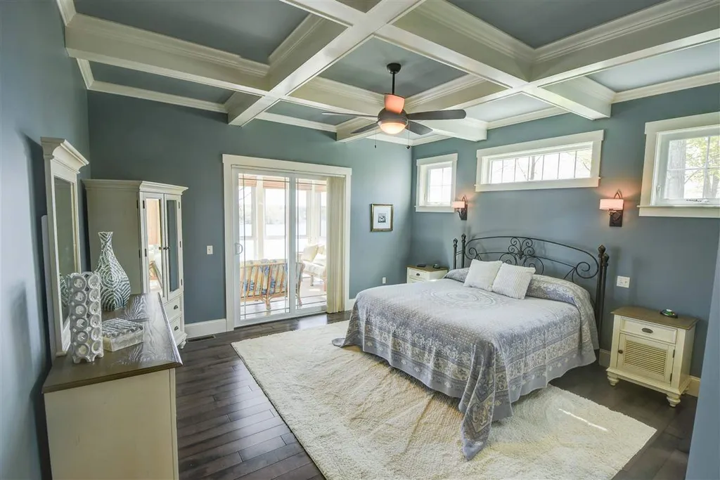 37 Deerfield Turn Laconia NH 03246
