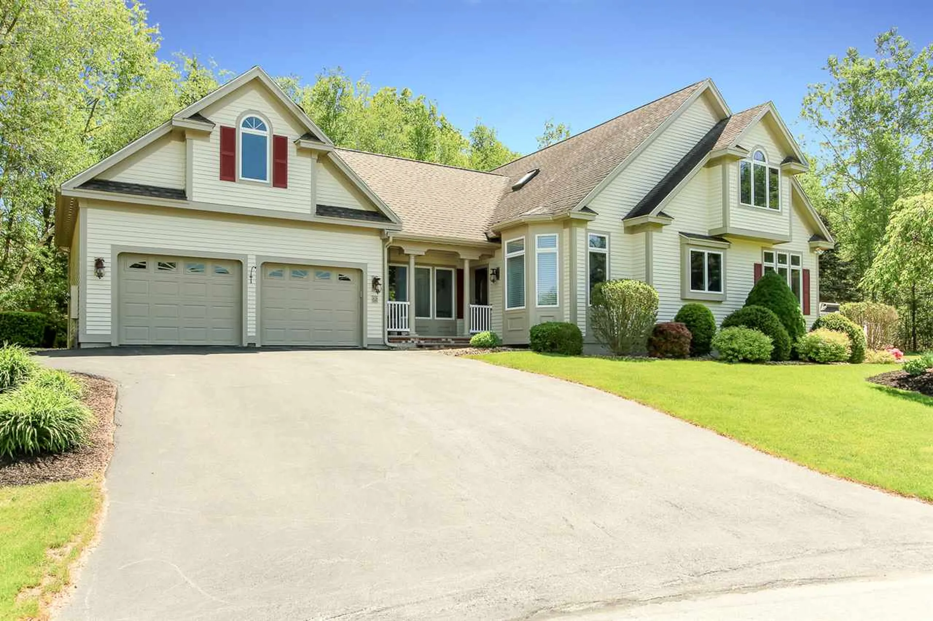 62 Hawkins Glen Drive Salem NH 03079
