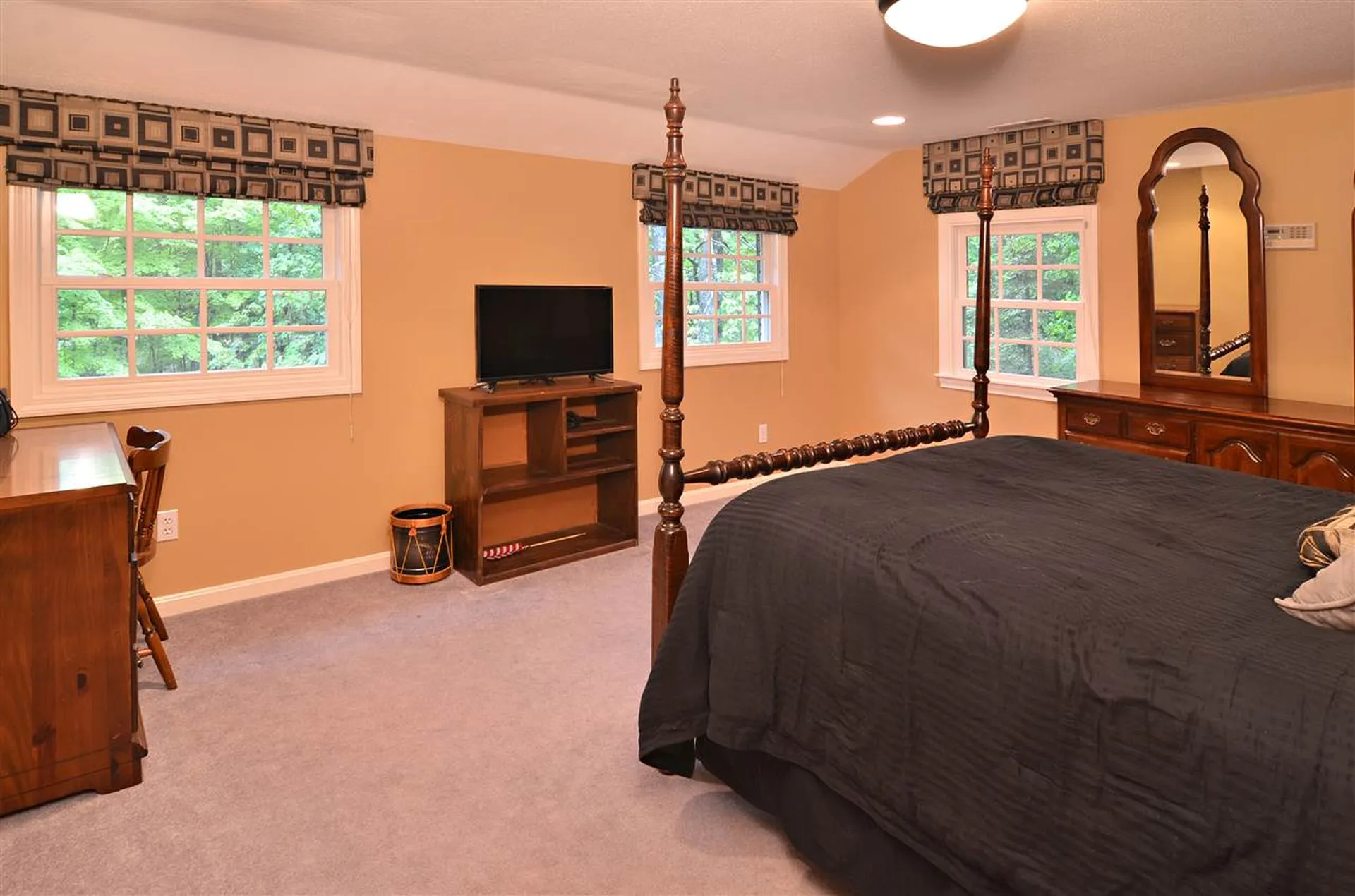 30 Church Road Bedford NH 03110