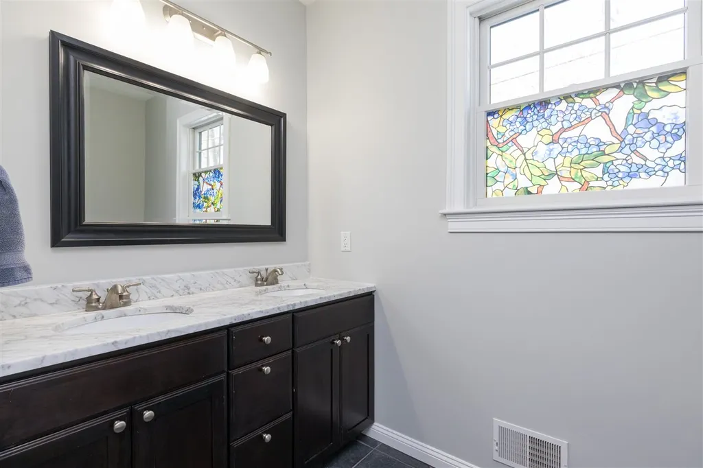 1177 Sagamore Avenue Portsmouth NH 03801