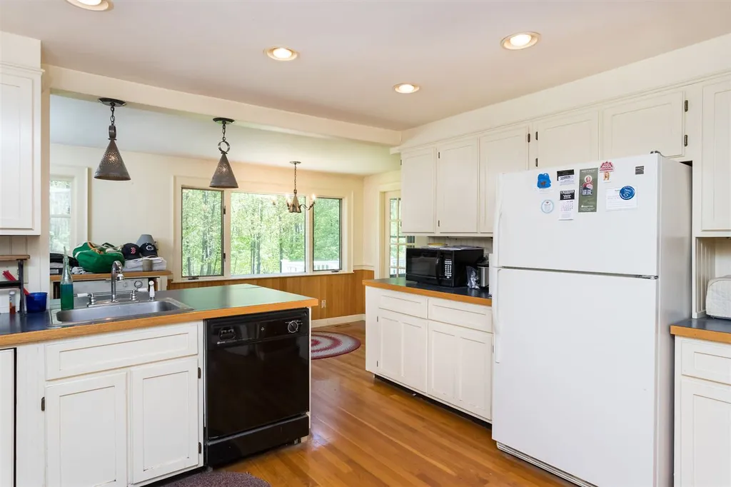 413 Colonial Drive Portsmouth NH 03801